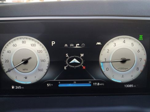 Used 2023 Hyundai Santa Cruz Limited image 25