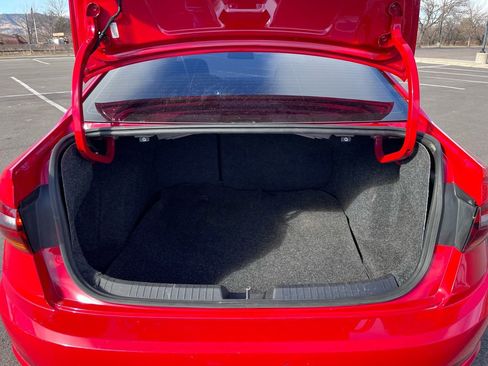 Used 2019 Volkswagen Jetta S image 15