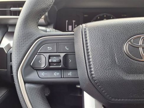 Used 2026 Toyota 4Runner SR5 AWD/4WD image 15