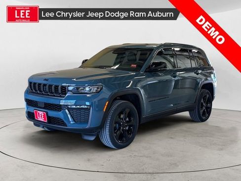 New 2026 Jeep Grand Cherokee Limited w/ Limited Altitude Package AWD/4WD image 1