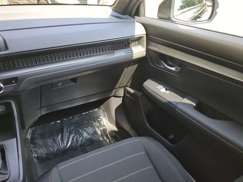 Used 2024 Honda CR-V Sport image 16