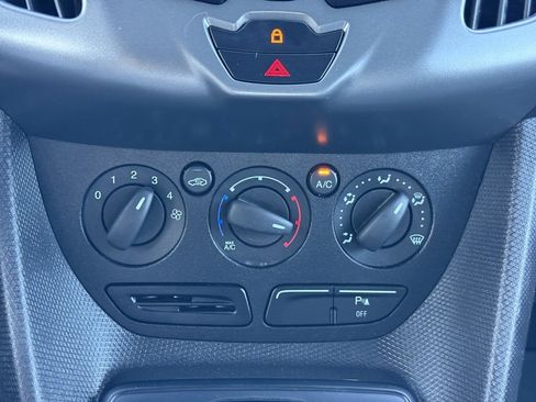 Used 2018 Ford Transit Connect XL image 14