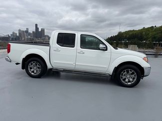 Used 2016 Nissan Frontier SL w/ Moonroof Package AWD/4WD video 2
