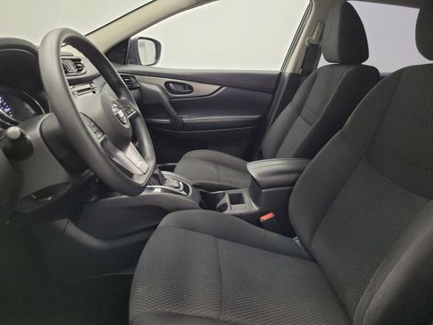 Used 2020 Nissan Rogue Sport S w/ Appearance Package FWD image 17