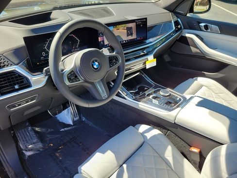 New 2026 BMW X7 xDrive40i w/ M Sport Package image 19