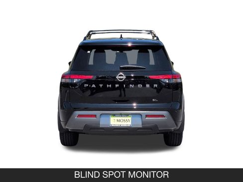 New 2026 Nissan Pathfinder SL image 9