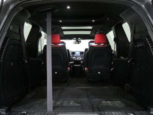 Used 2020 Chrysler Pacifica Limited w/ Quick Order Package 27H Red S image 30