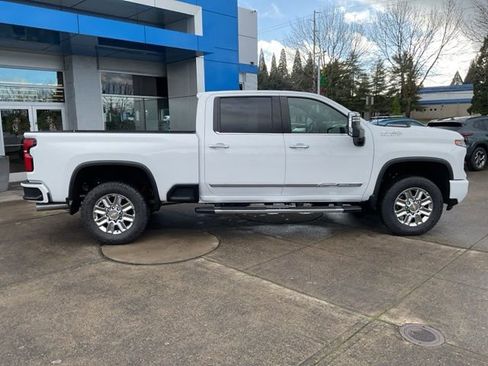 New 2026 Chevrolet Silverado 3500 High Country w/ High Country Premium Package image 11