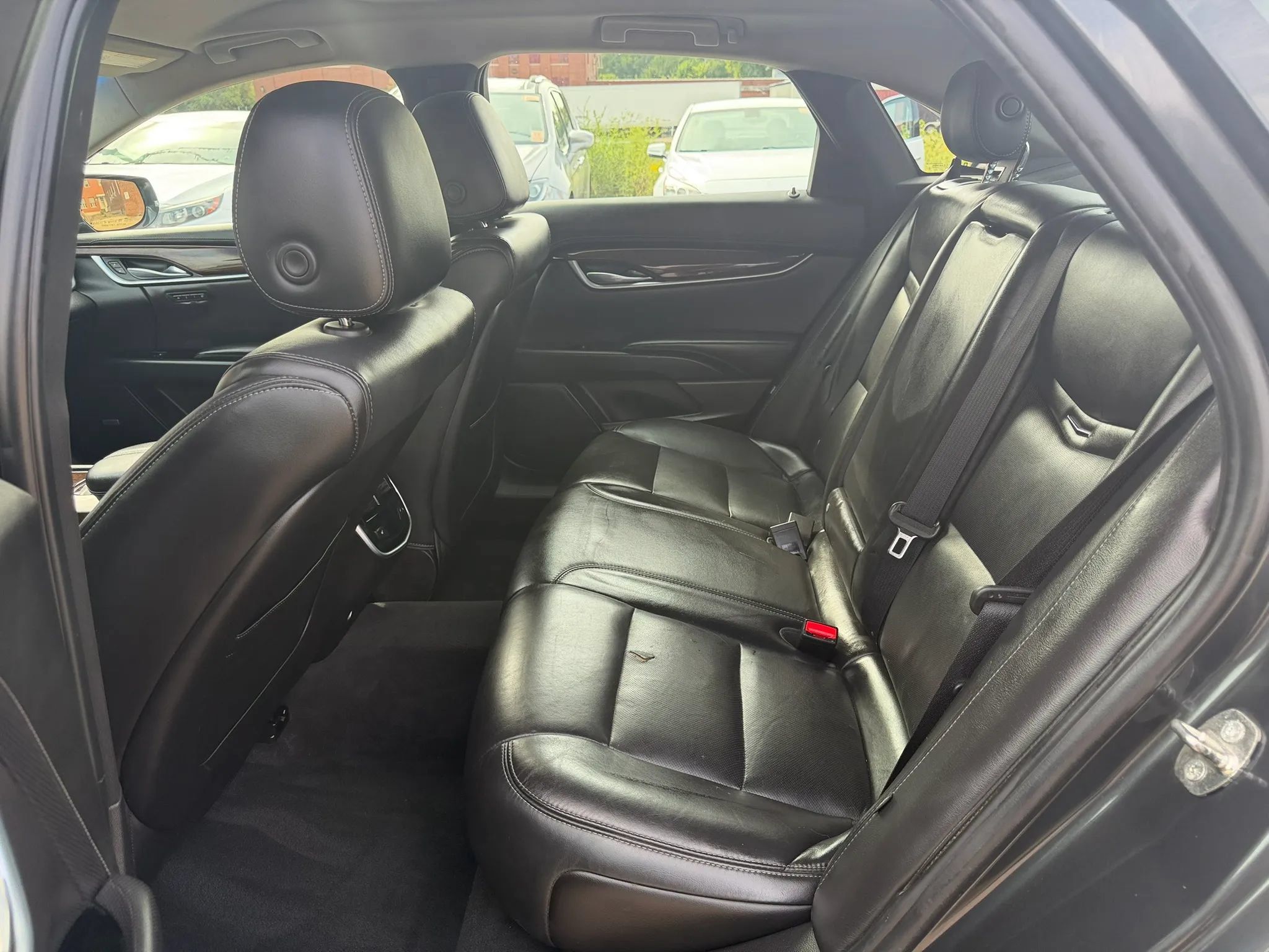 Used 2015 Cadillac XTS Luxury AWD/4WD image 14