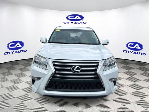 Used 2019 Lexus GX 460 w/ Navigation Package AWD/4WD image 10