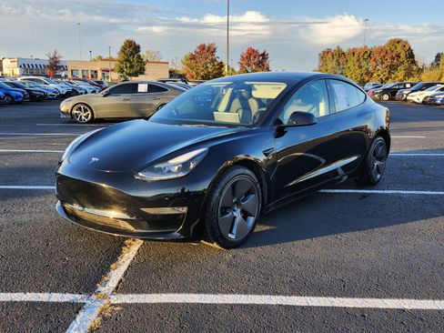 Used 2023 Tesla Model 3 Standard Range image 7