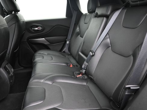 Used 2022 Jeep Cherokee Limited image 22