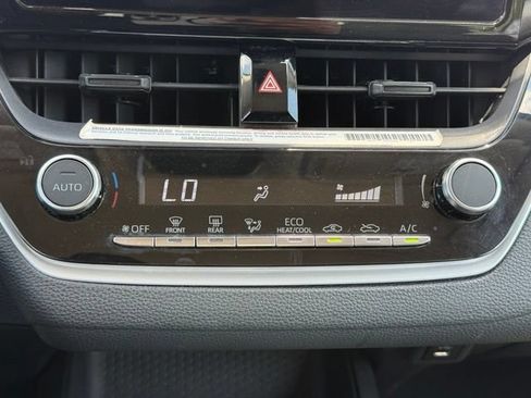Used 2024 Toyota Corolla LE FWD image 22