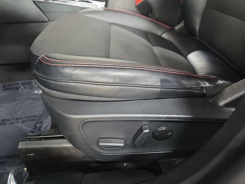 Used 2025 Ford Escape ST-Line Select AWD/4WD image 27