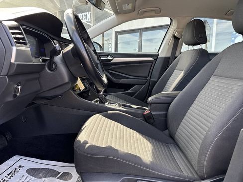 Used 2022 Volkswagen Jetta S FWD image 28