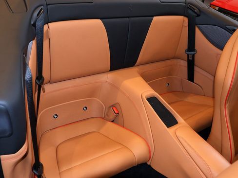 Certified 2022 Ferrari Portofino M RWD image 30