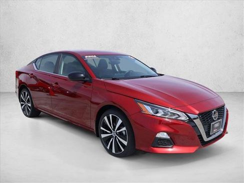 Used 2022 Nissan Altima 2.5 SR AWD/4WD image 3