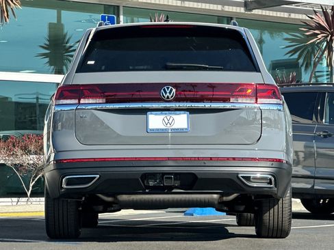 New 2026 Volkswagen Atlas SE image 6