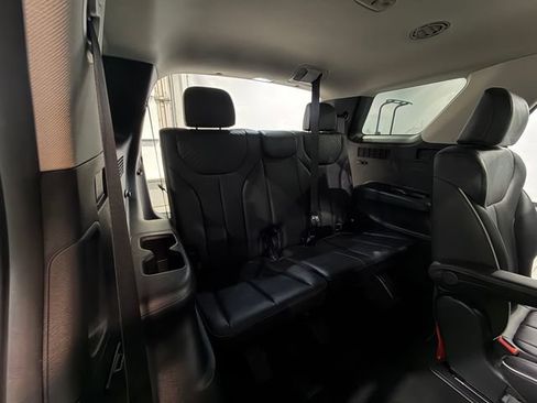 Used 2024 Hyundai Palisade SEL FWD image 15