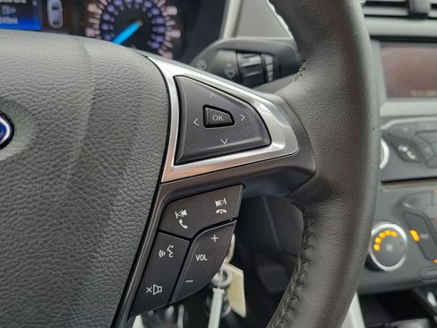 Used 2014 Ford Fusion SE w/ Equipment Group 201A FWD image 25