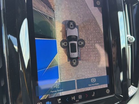 Used 2024 Volvo XC60 T8 Polestar w/ Protection Package Premier image 43