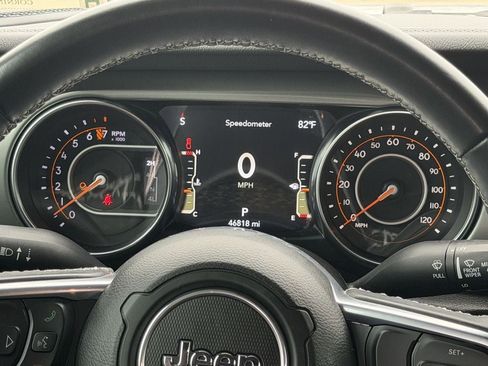 Used 2022 Jeep Gladiator Overland AWD/4WD image 16