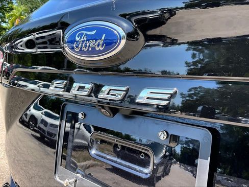 Used 2022 Ford Edge ST-Line w/ Class II Trailer Tow Package AWD/4WD image 18