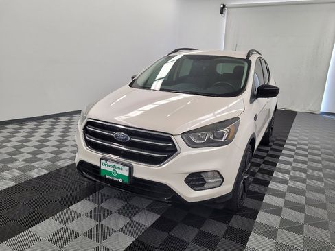 Used 2019 Ford Escape SE FWD image 15
