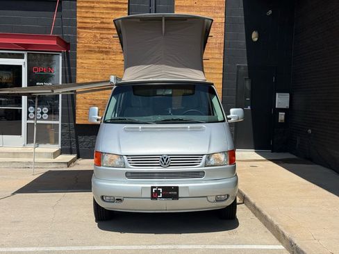 Used 2002 Volkswagen Eurovan MV image 8