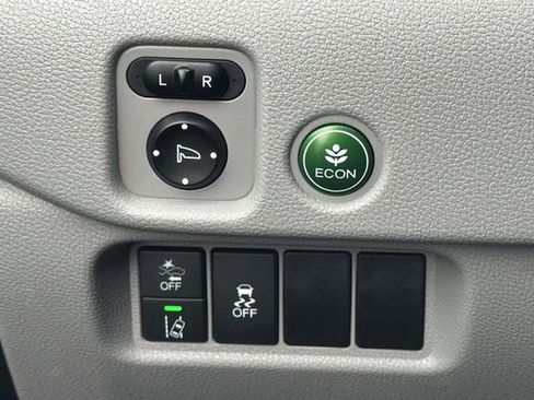 Used 2020 Honda Pilot LX image 26