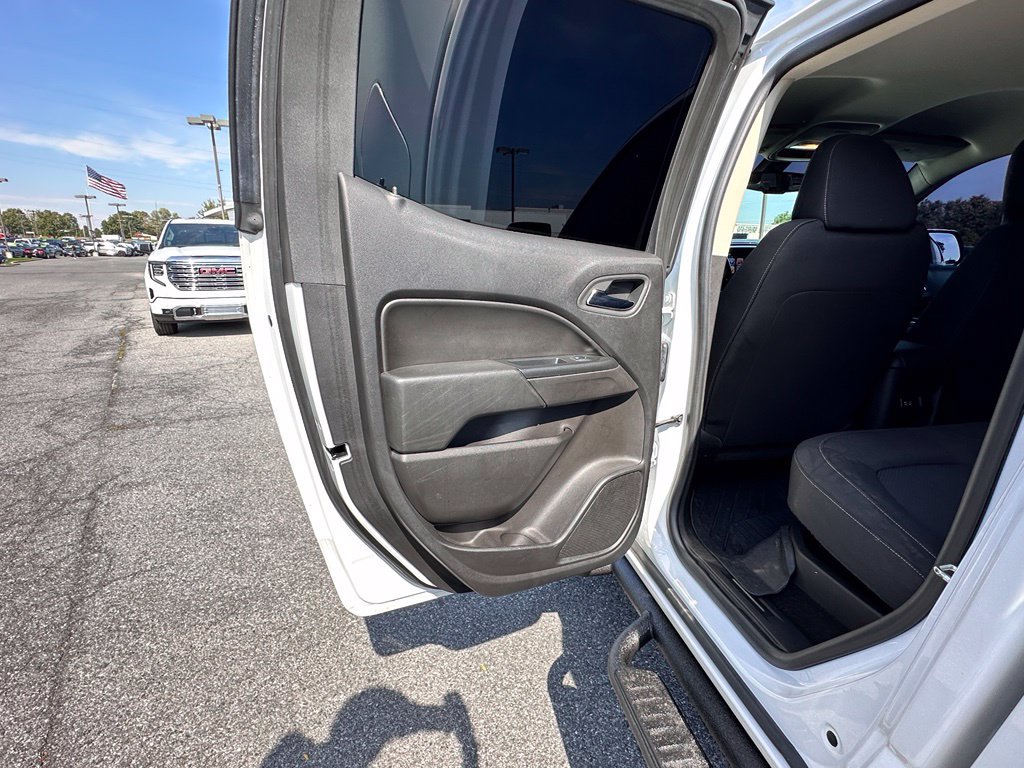 Used 2018 Chevrolet Colorado LT AWD/4WD image 23