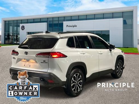 Used 2025 Toyota Corolla Cross AWD Hybrid image 4