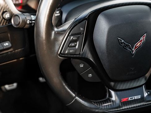 Used 2016 Chevrolet Corvette Z06 w/ 3LZ Preferred Equipment Group RWD image 13