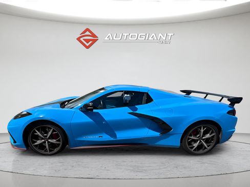 Used 2022 Chevrolet Corvette Stingray Premium Conv w/ Z51 Performance Package RWD image 3