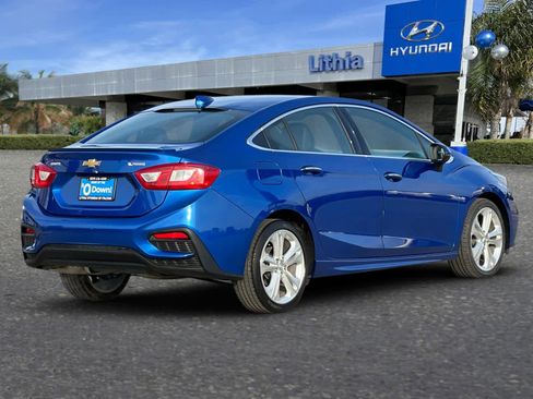 Used 2017 Chevrolet Cruze Premier w/ RS Package image 2