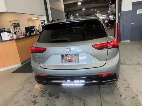 Used 2025 Buick Envision Sport Touring image 6