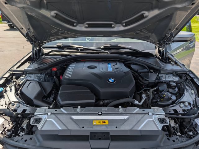 Used 2023 BMW 330e xDrive w/ Convenience Package AWD/4WD image 10