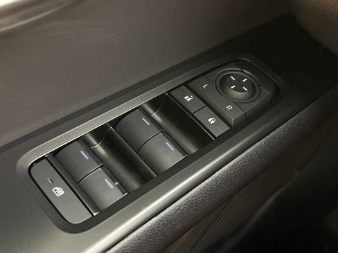 New 2026 Lexus UX 300h AWD image 33