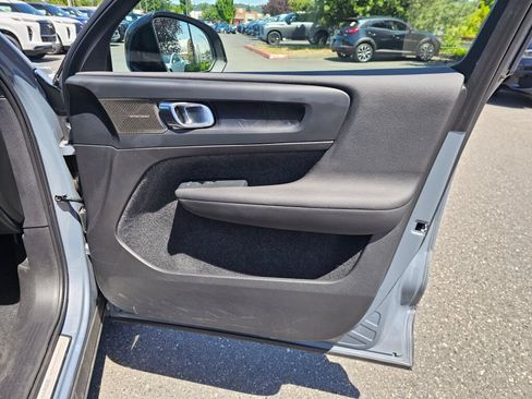 Used 2023 Volvo C40 P8 Recharge Ultimate w/ Protection Package Premier AWD/4WD image 10