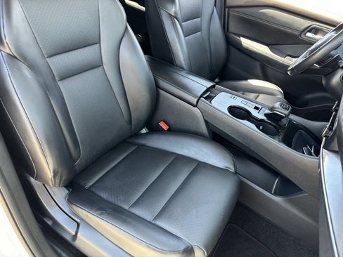 Certified 2023 Nissan Rogue SV w/ SV Premium B Package FWD image 11