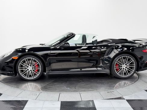Used 2017 Porsche 911 4 Cabriolet AWD/4WD image 6