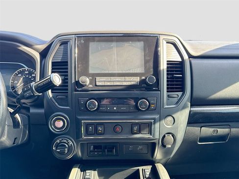 Used 2023 Nissan Titan SV w/ SV Convenience Package image 13