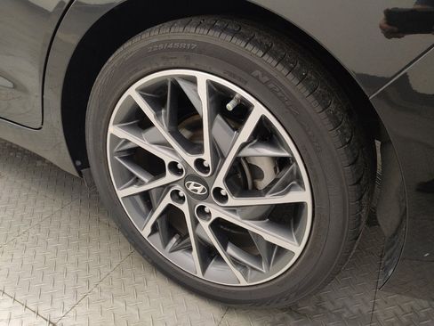 Used 2019 Hyundai Elantra Limited w/ Ultimate Package 02 FWD image 31