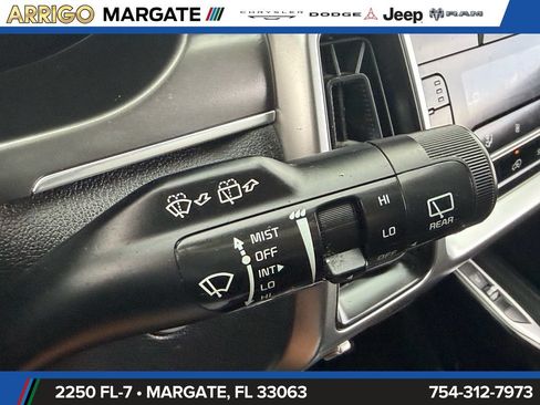 Used 2022 Kia Sorento S FWD image 33