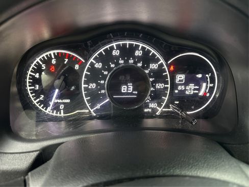 Used 2018 Nissan Versa Note SV FWD image 27