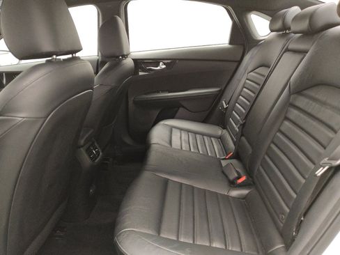 Used 2024 Kia Forte GT-Line w/ GT-Line Premium Package image 18