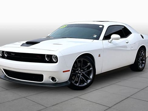 Used 2023 Dodge Challenger R/T Scat Pack w/ Plus Package RWD image 2