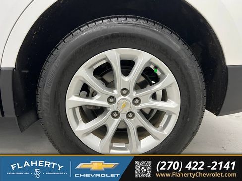Used 2020 Chevrolet Equinox LT w/ Driver Convenience Package FWD image 19