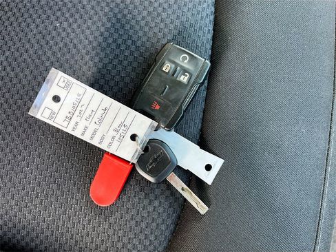 Used 2022 Chevrolet Colorado LT w/ Safety Package image 31