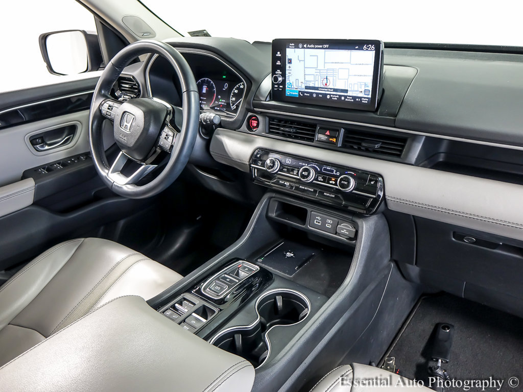 Used 2023 Honda Pilot Touring image 26